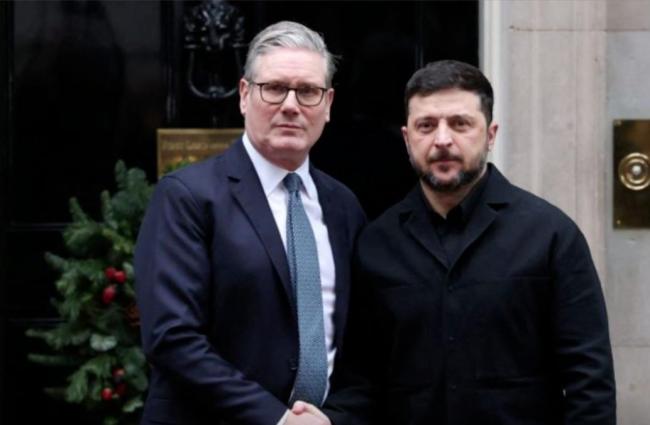 泽连斯基与英法德筹商东谈主举行会谈 结束后泽连斯基与斯塔默拥抱告别 欧洲妥洽对乌态度